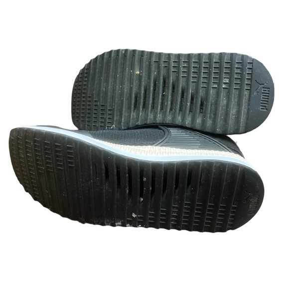 Sz6.5 Black and Pink No Tie Puma Sneakers - Picture 5 of 5